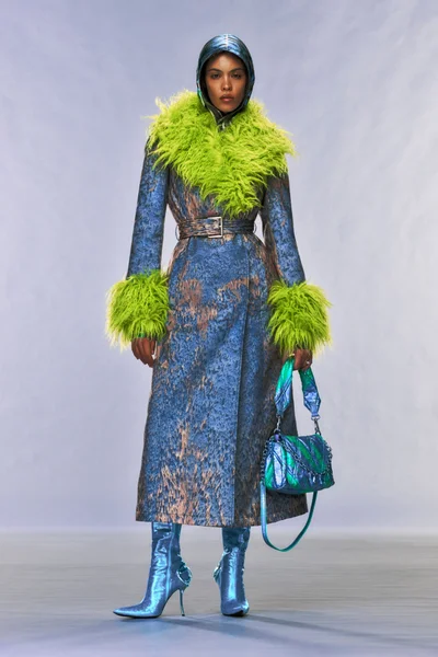 Look 52